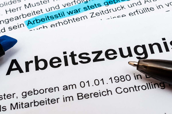 Arbeitszeugnis fälschen