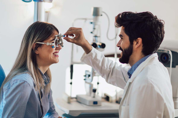 Augenoptiker