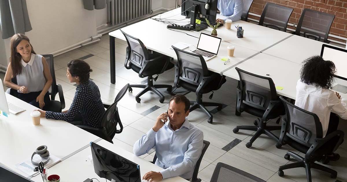 Desk Sharing Vorteile, Regeln & Herausforderungen